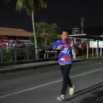 Runner Photo 6044274