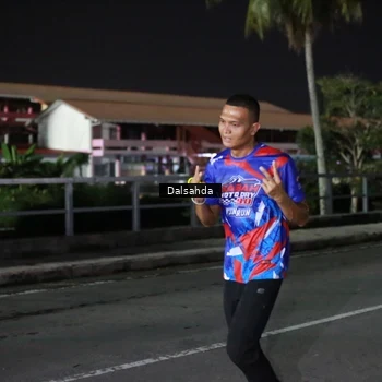 Runner Photo 6044277