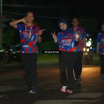 Runner Photo 6044285