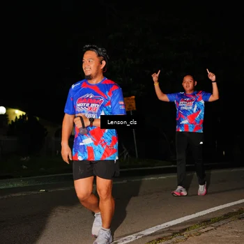 Runner Photo 6044296