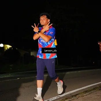 Runner Photo 6044298