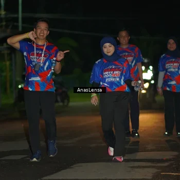 Runner Photo 6044315