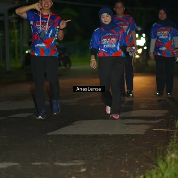 Runner Photo 6044319