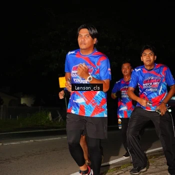 Runner Photo 6044338