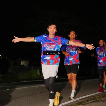 Runner Photo 6044341