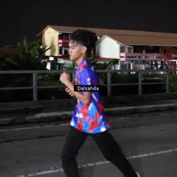 Runner Photo 6044342