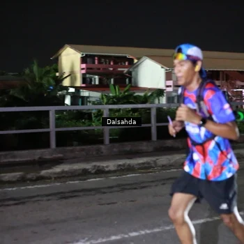 Runner Photo 6044363