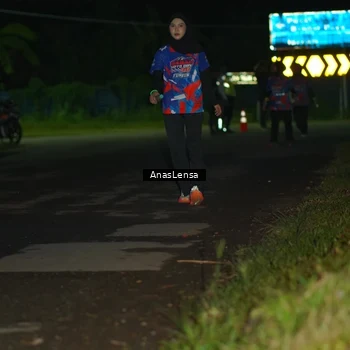 Runner Photo 6044367