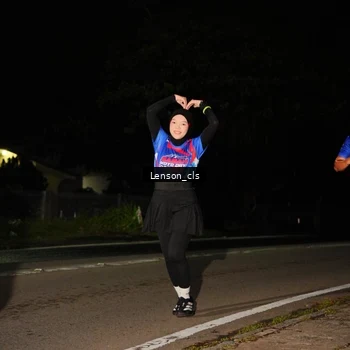 Runner Photo 6044372
