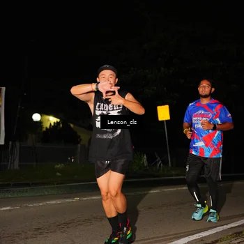 Runner Photo 6044392