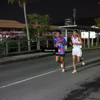 Runner Photo 6044411