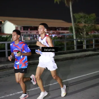 Runner Photo 6044420