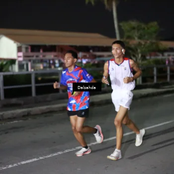 Runner Photo 6044423