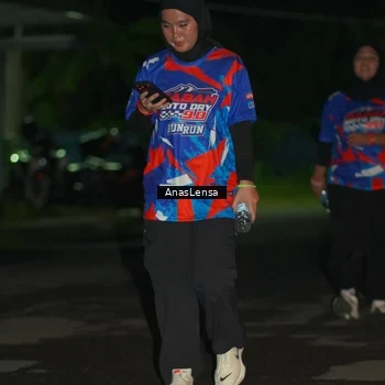 Runner Photo 6044432