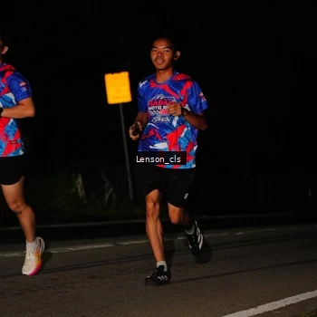 Runner Photo 6044470
