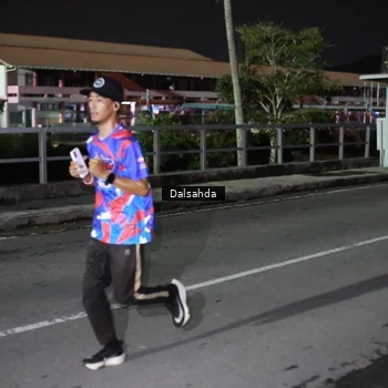 Runner Photo 6044474