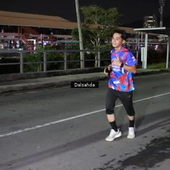 Runner Photo 6044483