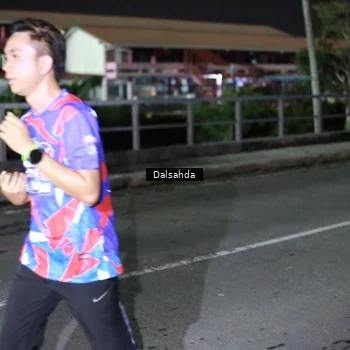 Runner Photo 6044500