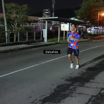 Runner Photo 6044553