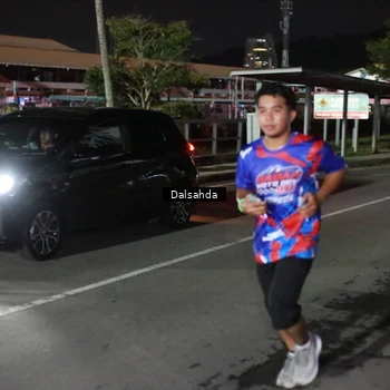 Runner Photo 6044568