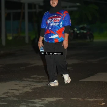 Runner Photo 6044611