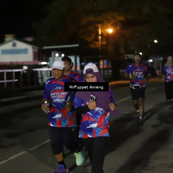 Runner Photo 6044627