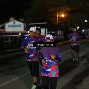 Runner Photo 6044628