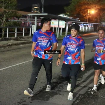 Runner Photo 6044668