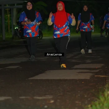 Runner Photo 6044670