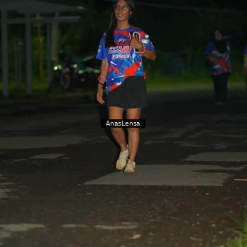 Runner Photo 6044678