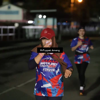Runner Photo 6044690