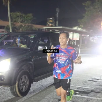 Runner Photo 6044703
