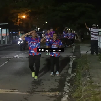Runner Photo 6044711