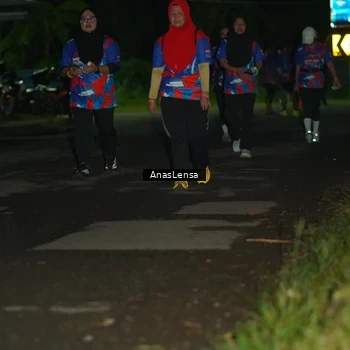 Runner Photo 6044716