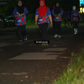 Runner Photo 6044736