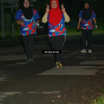 Runner Photo 6044738
