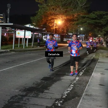 Runner Photo 6044751