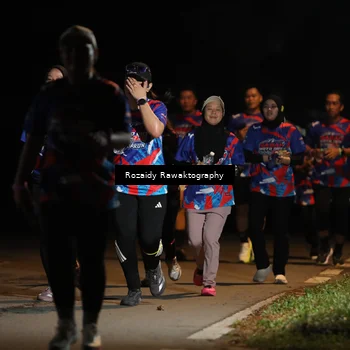 Runner Photo 6044758