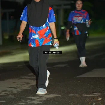 Runner Photo 6044764