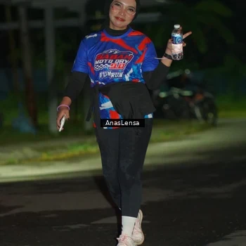 Runner Photo 6044768