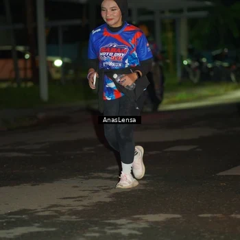 Runner Photo 6044783