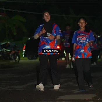 Runner Photo 6044796