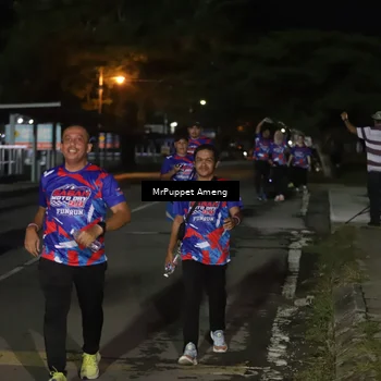 Runner Photo 6044798