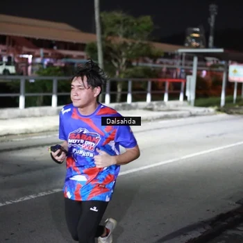 Runner Photo 6044799