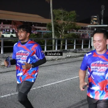 Runner Photo 6044826