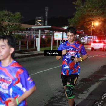 Runner Photo 6044827