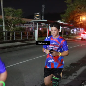 Runner Photo 6044831