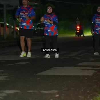 Runner Photo 6044851