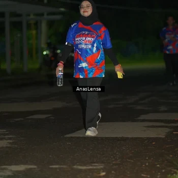 Runner Photo 6044871