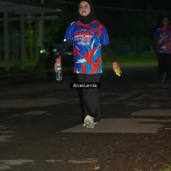 Runner Photo 6044872